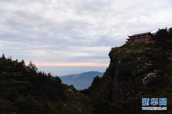 （美丽中国）（7）峨眉山景色秀美